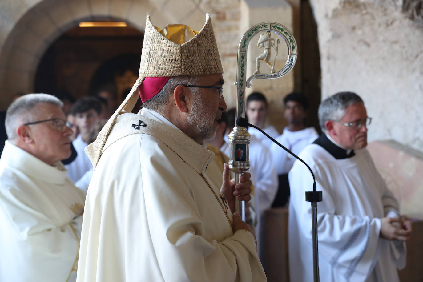 Reivindicación y tradición en la misa por la Santina