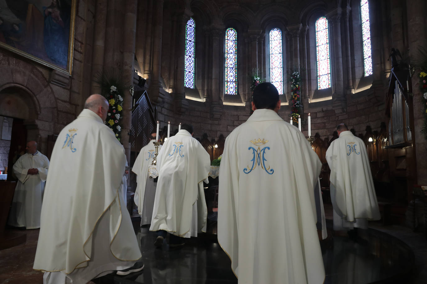 Reivindicación y tradición en la misa por la Santina