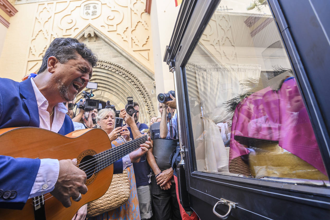 Multitudinario adiós a María Jiménez, una «artista inmortal»