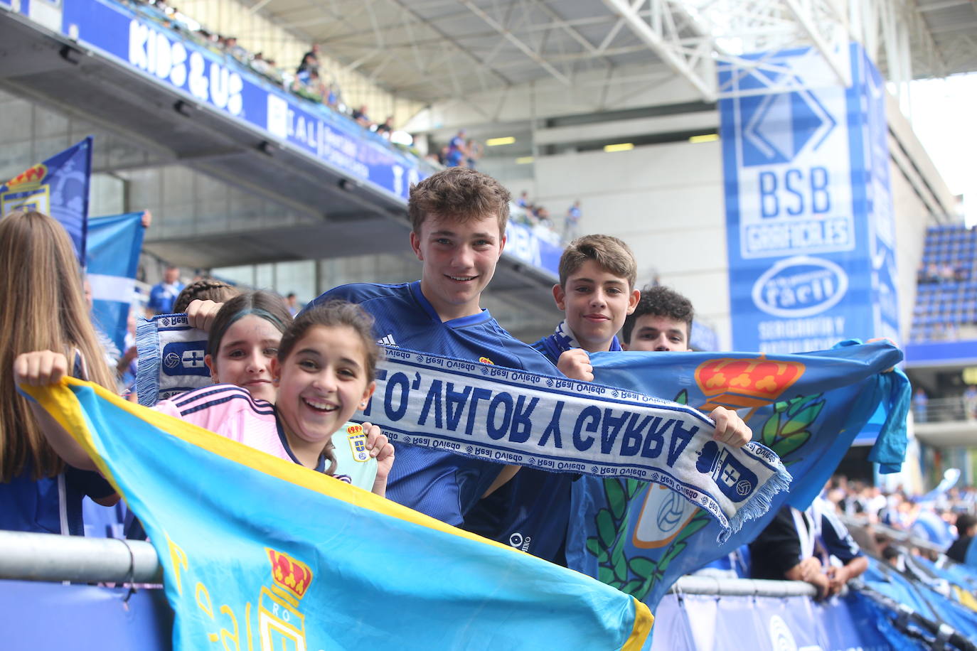 ¿Estuviste viendo el Oviedo - Sporting en el Tartiere? ¡Búscate en las fotos!