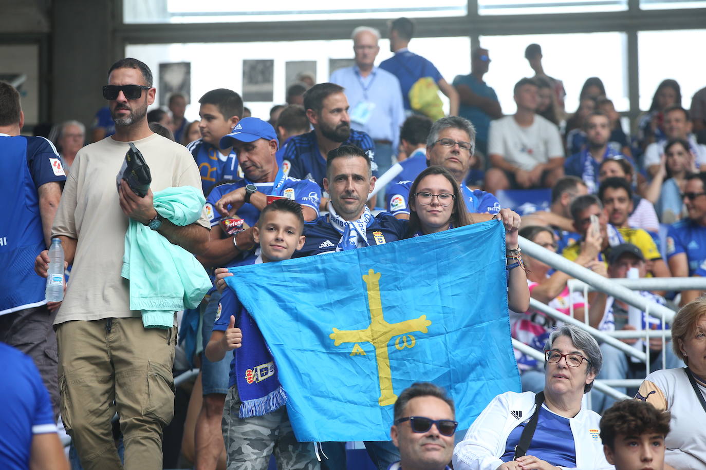 ¿Estuviste viendo el Oviedo - Sporting en el Tartiere? ¡Búscate en las fotos!