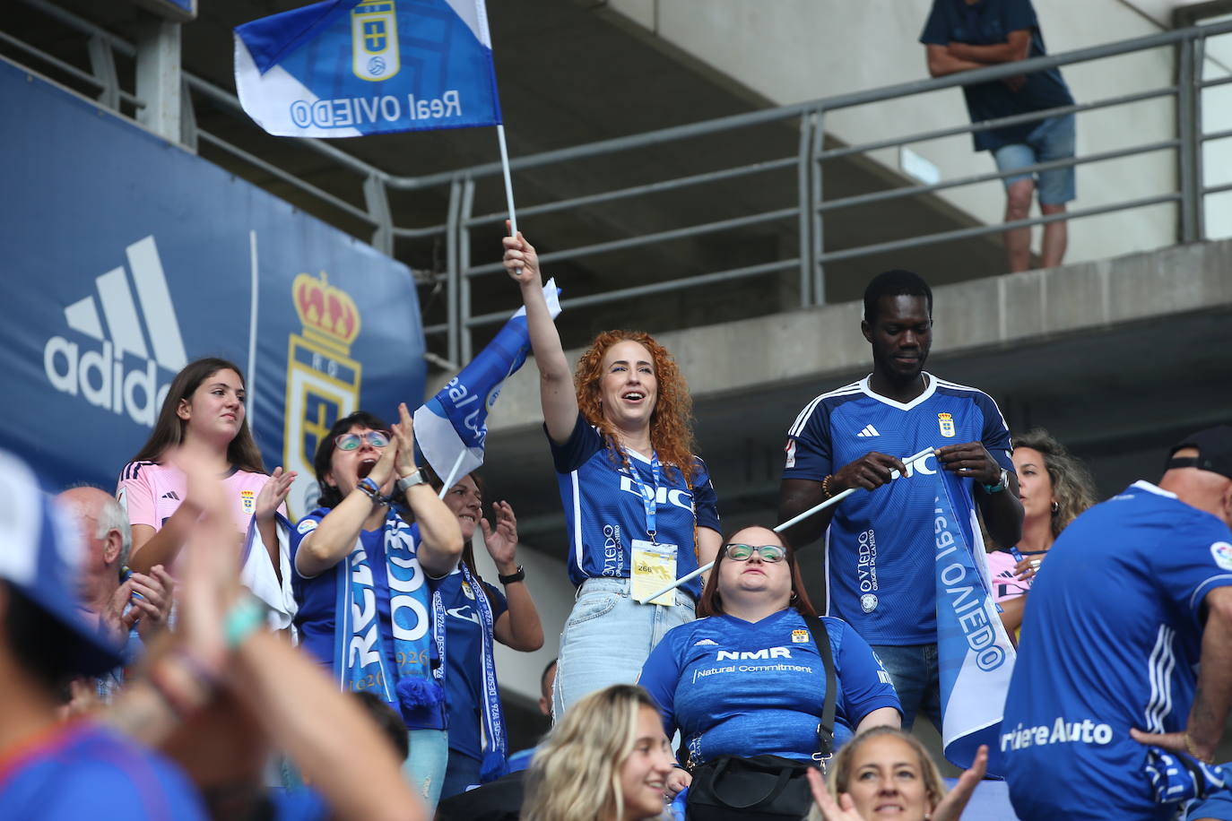 ¿Estuviste viendo el Oviedo - Sporting en el Tartiere? ¡Búscate en las fotos!