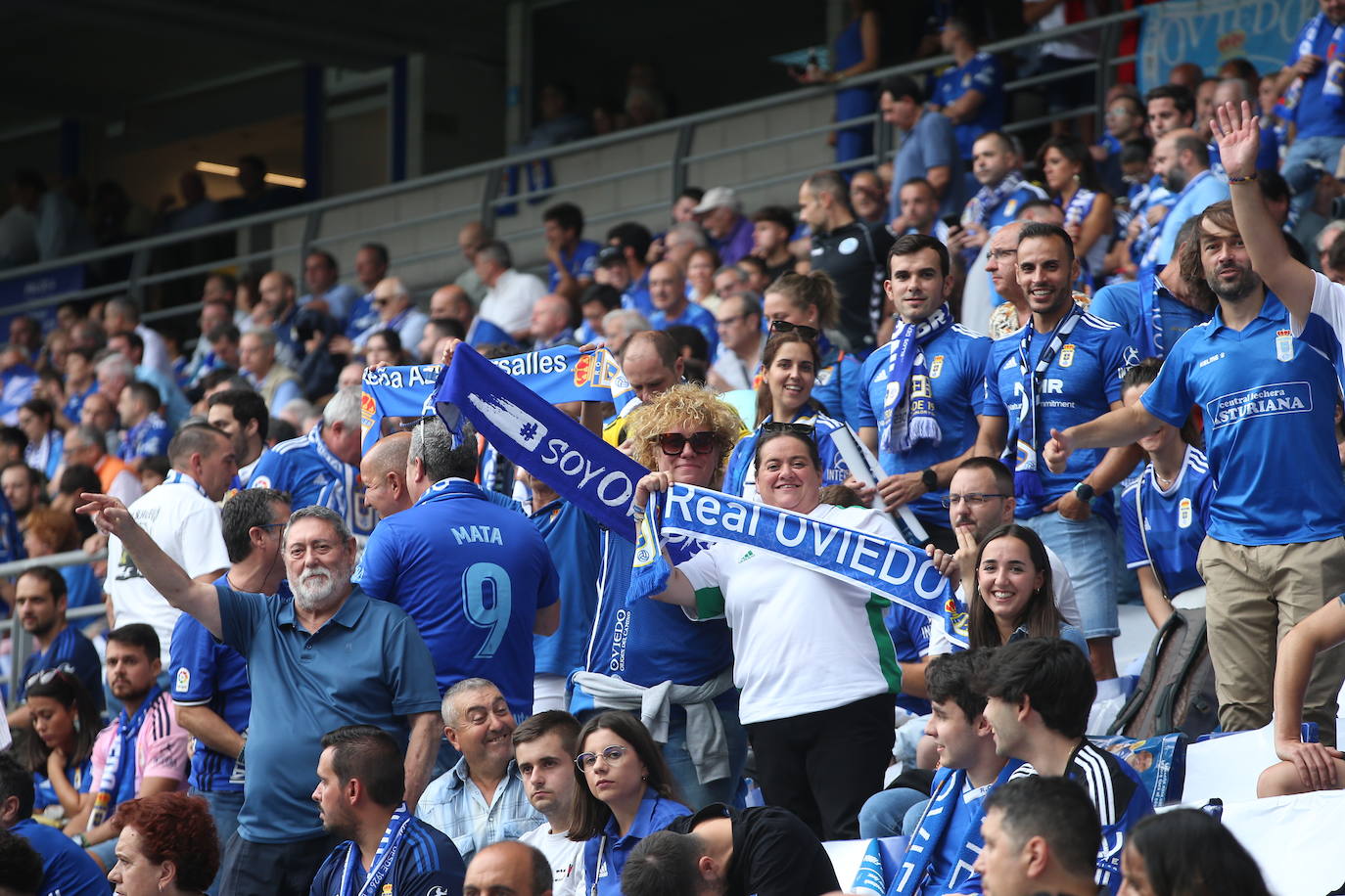 ¿Estuviste viendo el Oviedo - Sporting en el Tartiere? ¡Búscate en las fotos!