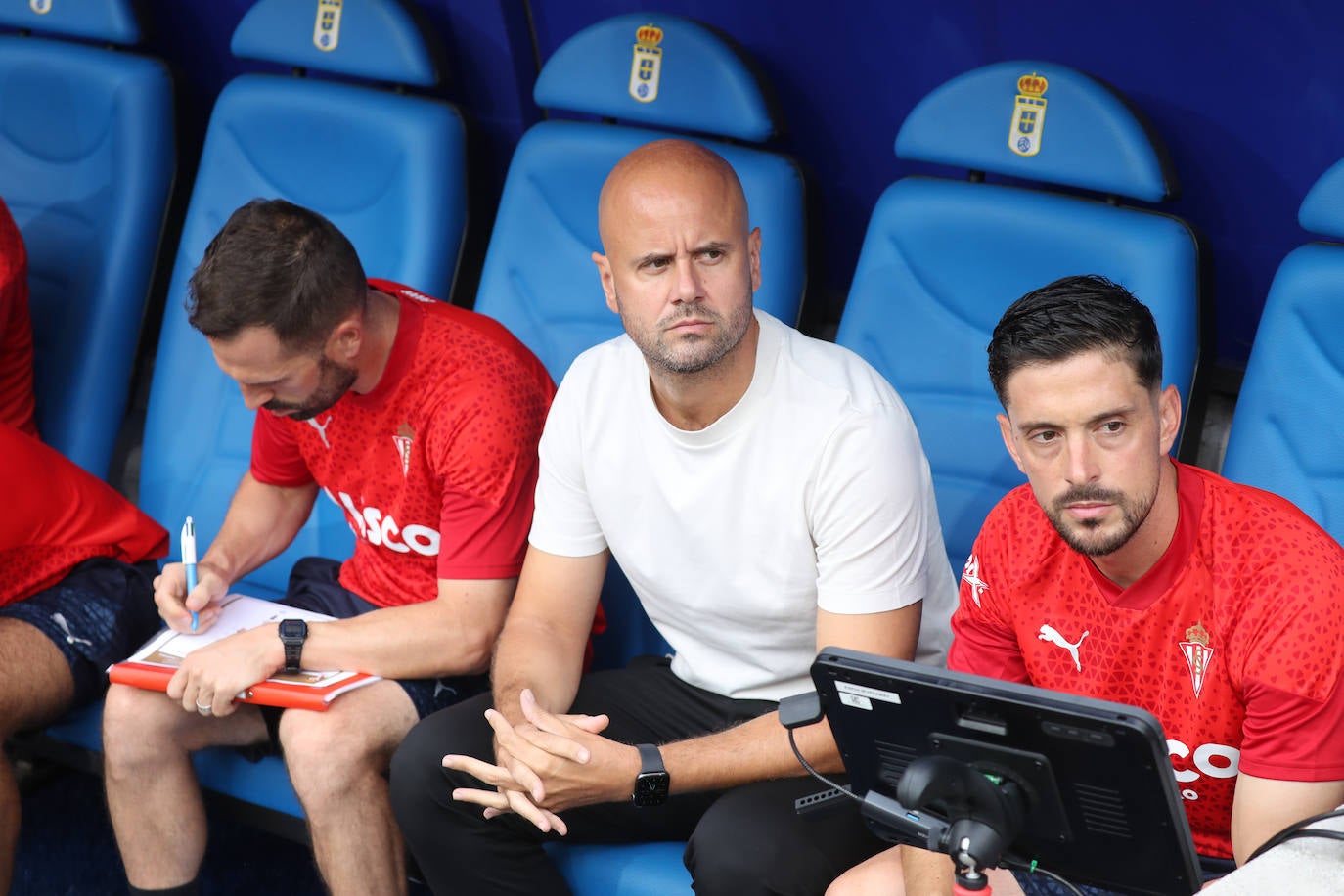 El partido entre el Oviedo y el Sporting, en imágenes