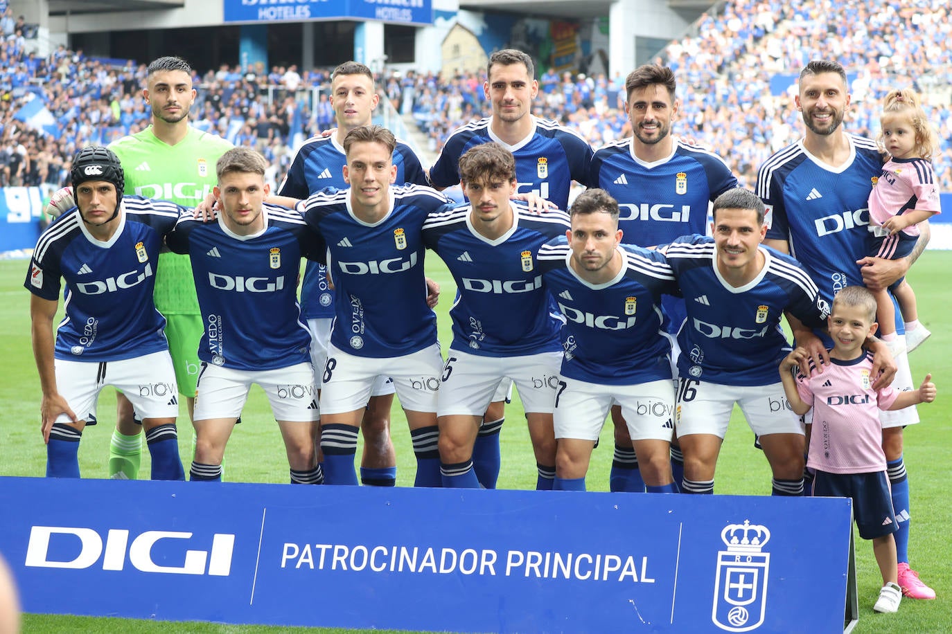 El partido entre el Oviedo y el Sporting, en imágenes