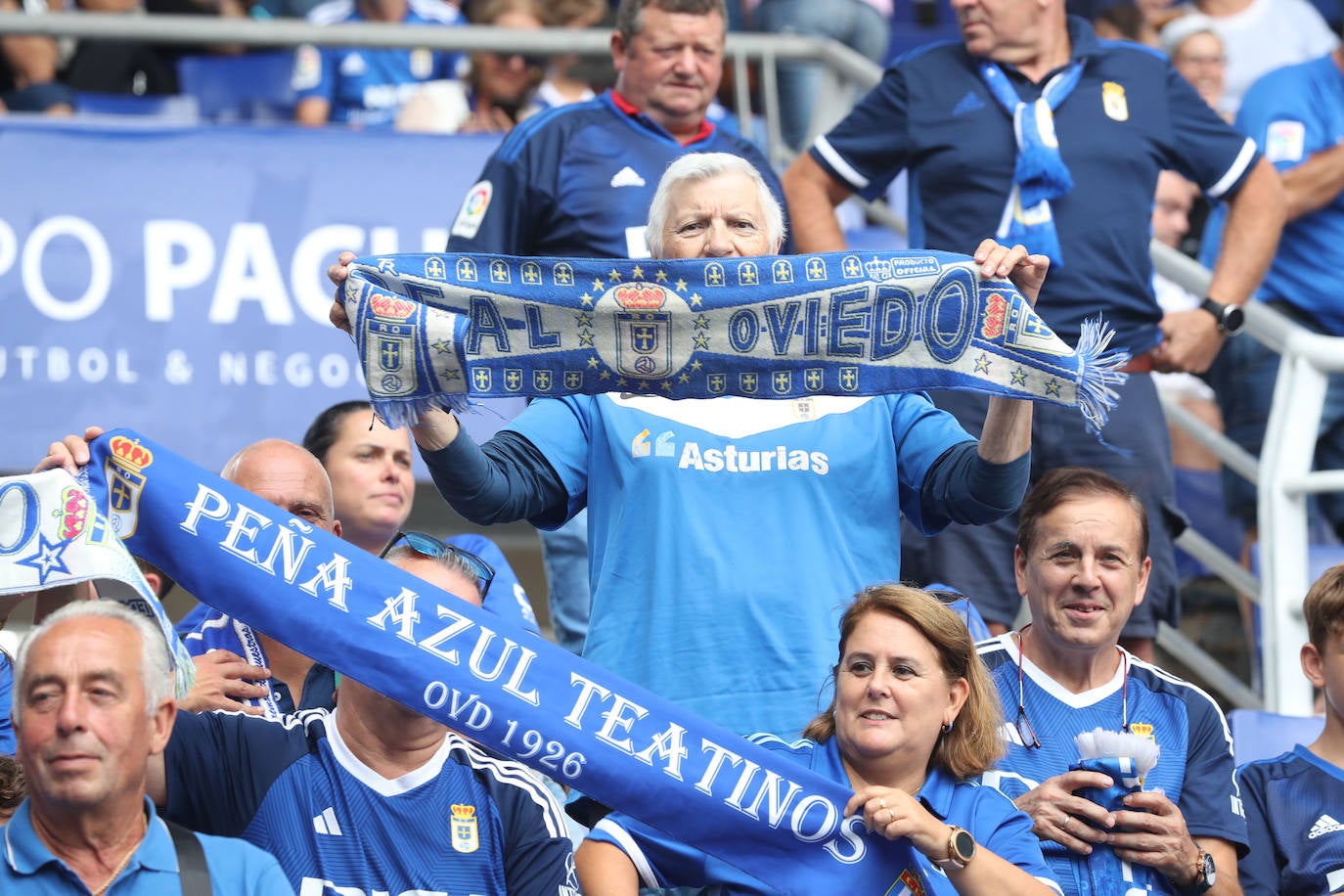 ¿Estuviste viendo el Oviedo - Sporting en el Tartiere? ¡Búscate en las fotos!