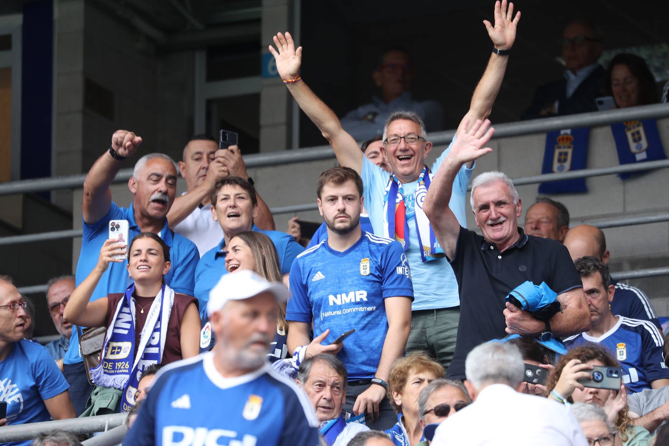 ¿Estuviste viendo el Oviedo - Sporting en el Tartiere? ¡Búscate en las fotos!