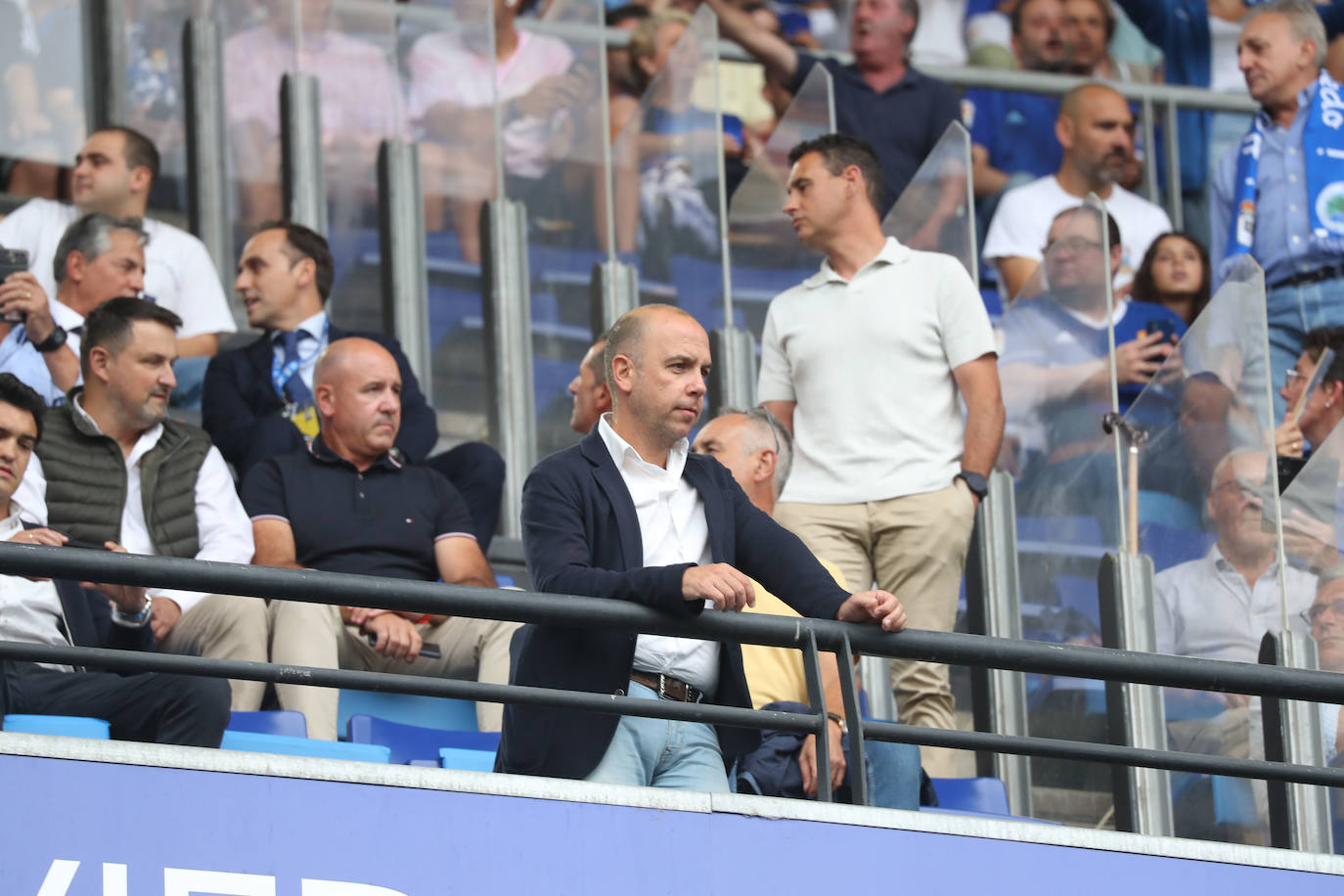 ¿Estuviste viendo el Oviedo - Sporting en el Tartiere? ¡Búscate en las fotos!