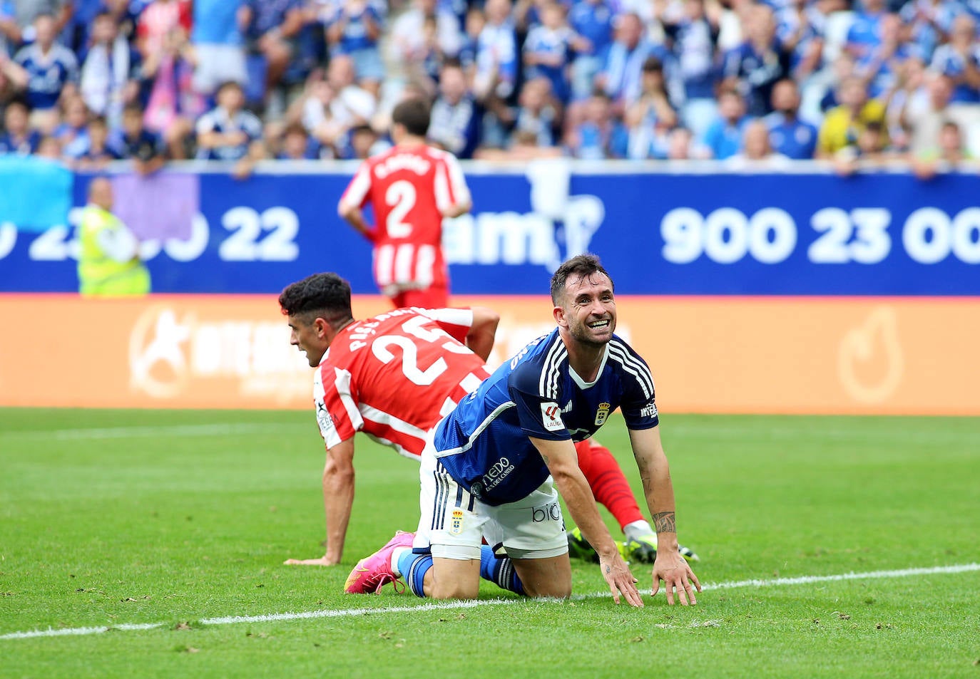 El partido entre el Oviedo y el Sporting, en imágenes