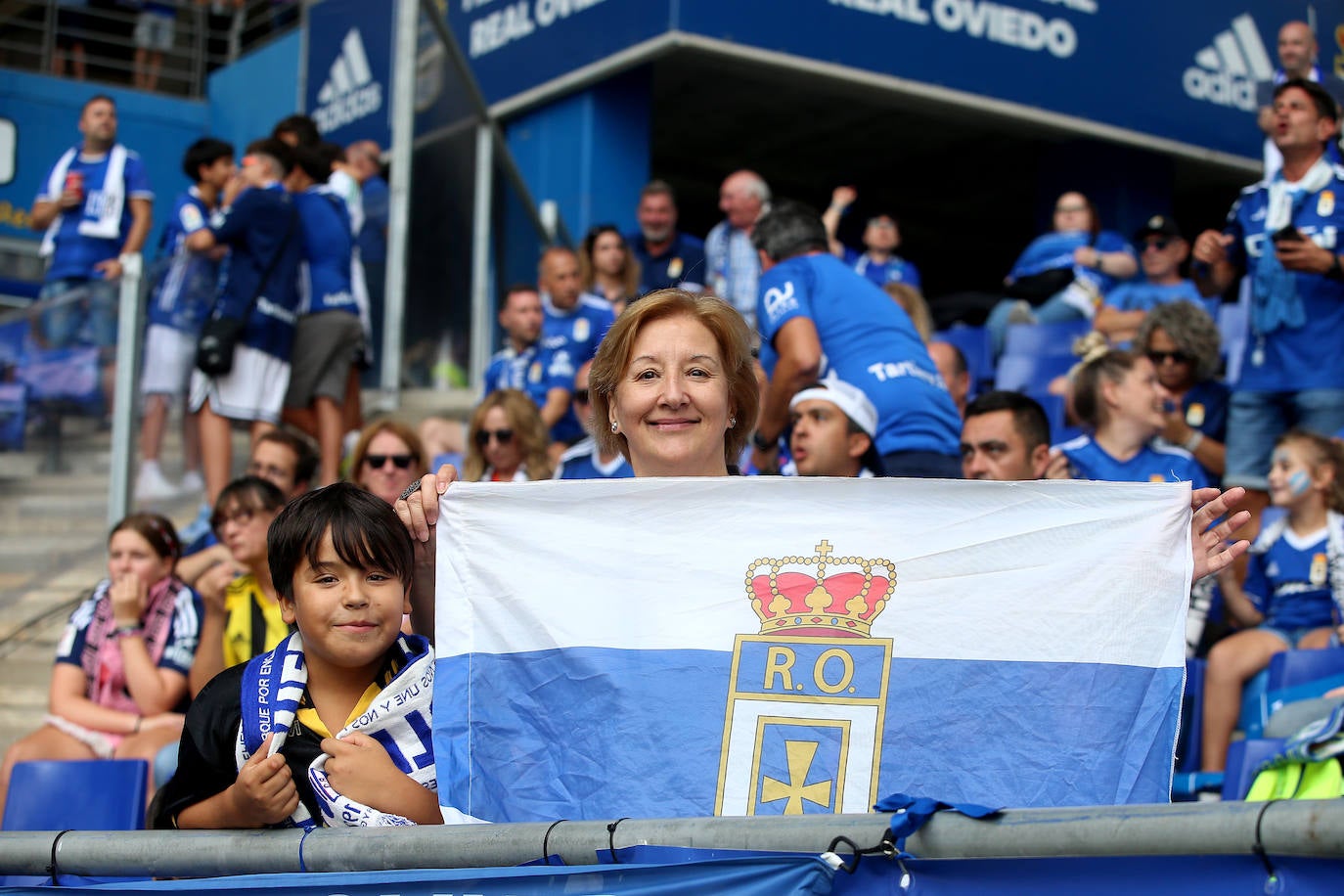 El partido entre el Oviedo y el Sporting, en imágenes