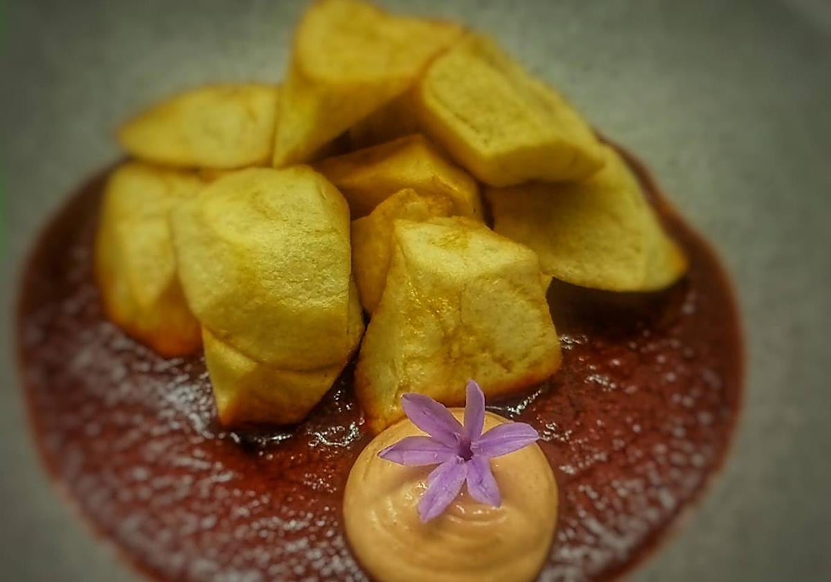 Las patatas bravas que sirven en el TC28 de Mieres