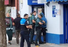 La detención se produjo, pasados unos minutos de las nueve de la mañana.