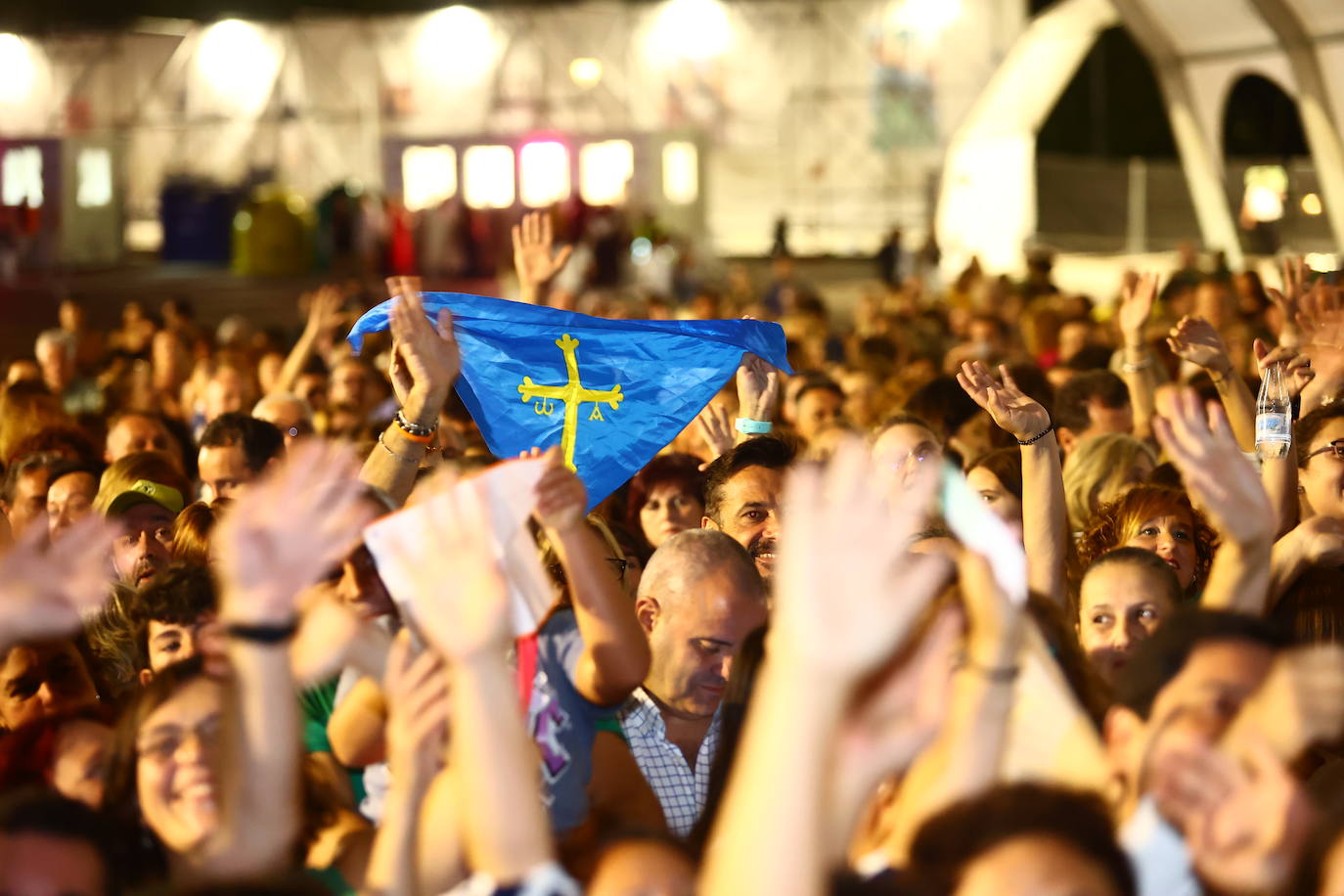 El concierto de Pimpinela en San Mateo, en imágenes