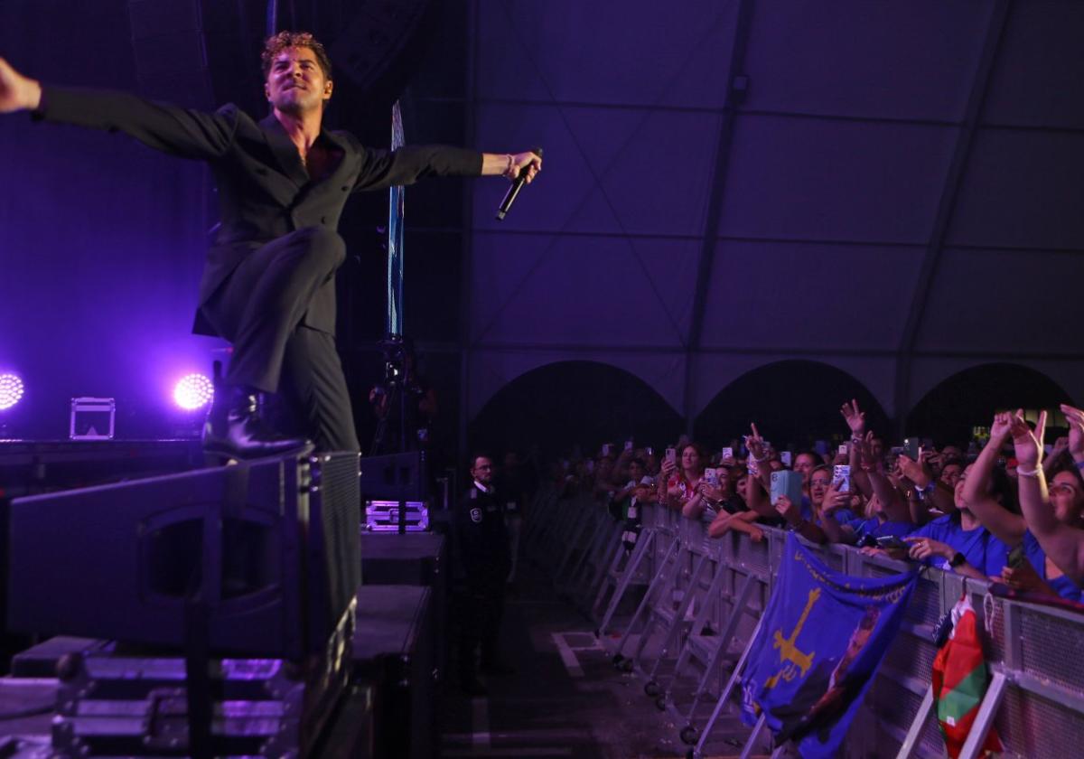 David Bisbal, durante el concierto en el recinto de La Ería.