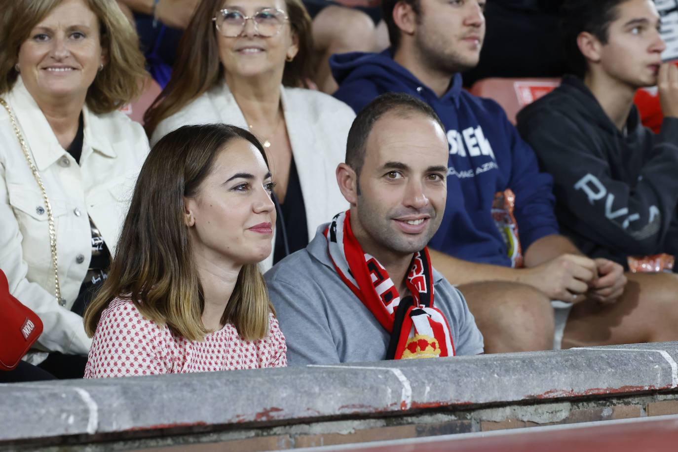 ¿Estuviste en el Sporting - Tenerife en El Molinón? ¡Búscate!