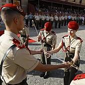 La princesa Leonor recibe el sable que la acredita simbólicamente como dama cadete
