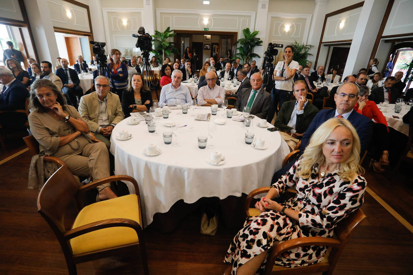 Barbón desgrana los ejes fundamentales de su Gobierno