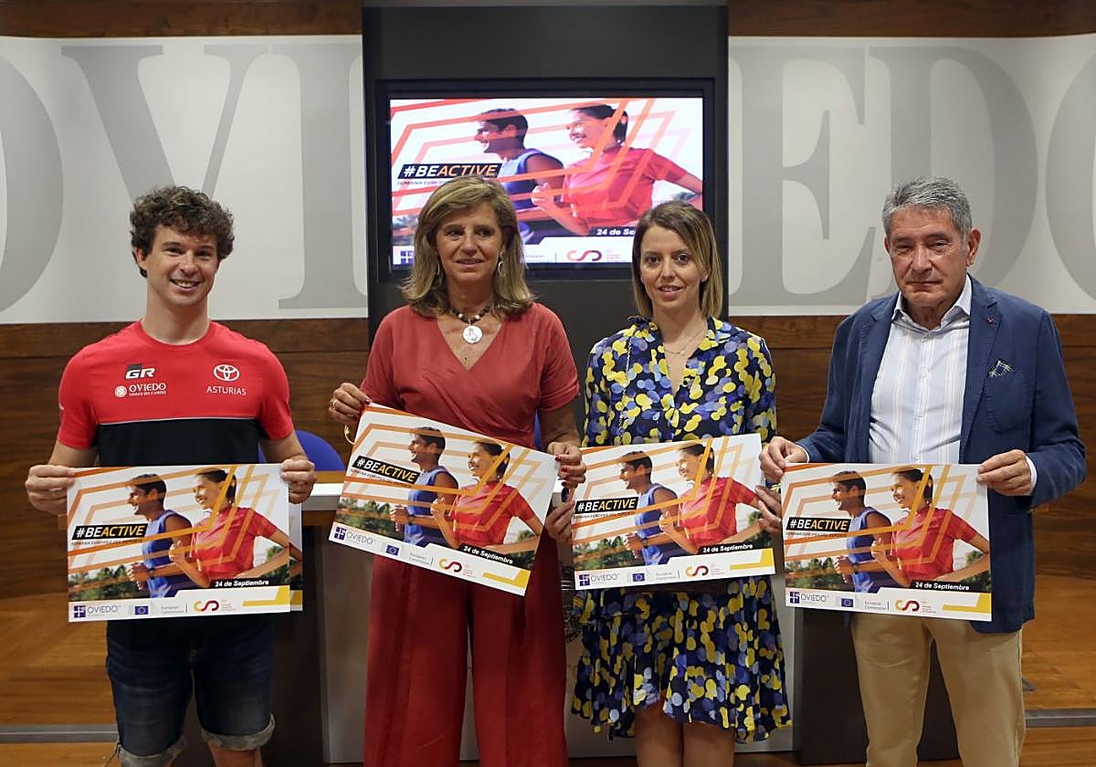 El piloto Javier Villa; la edil Conchita Méndez; Camino Mateos de la Asociación Omega. y José Ramón Fernández, Oviedo Atletismo.