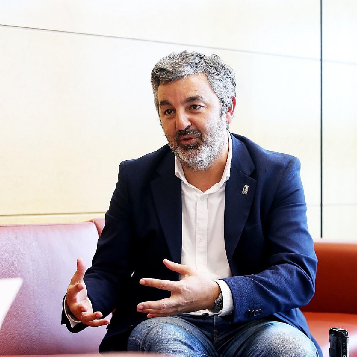 «No descartamos ampliar los fondos para nuevas rutas aéreas»