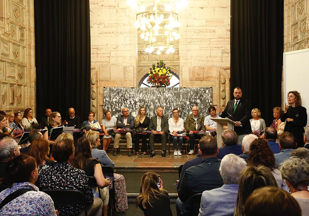 Adrián Barbón, durante su intervención en el Día de la Memoria Democrática, que se celebró en Grado.