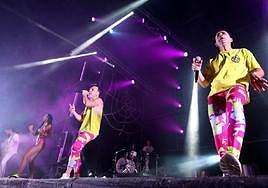 Tekila se subió al escenario con algo de retraso, lo que creó mayor expectación si cabe. FOTOS: ALEX PIÑA