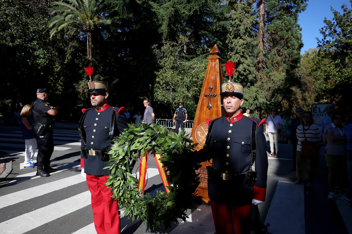 Así ha sido el homenaje al Cabo Noval en Oviedo