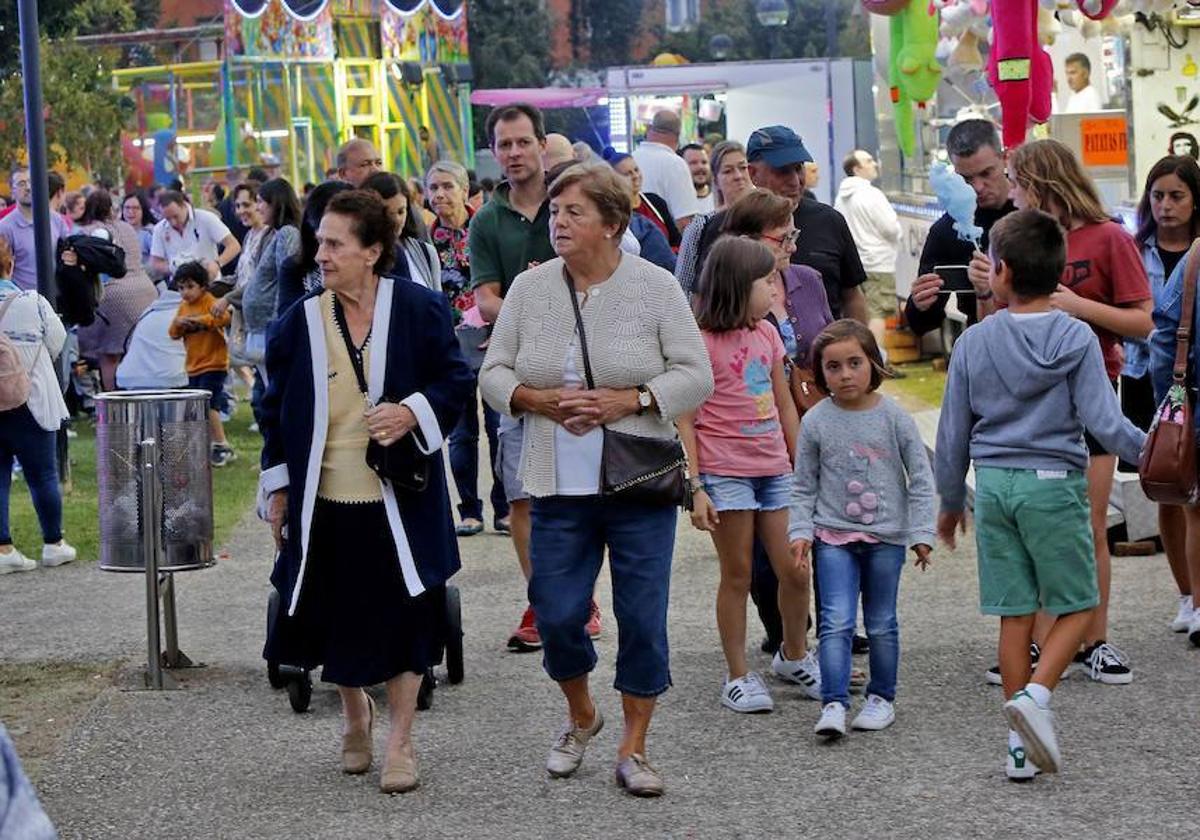 Celebraciones en el barrio de Pumarín durante uno de sus últimos festejos.