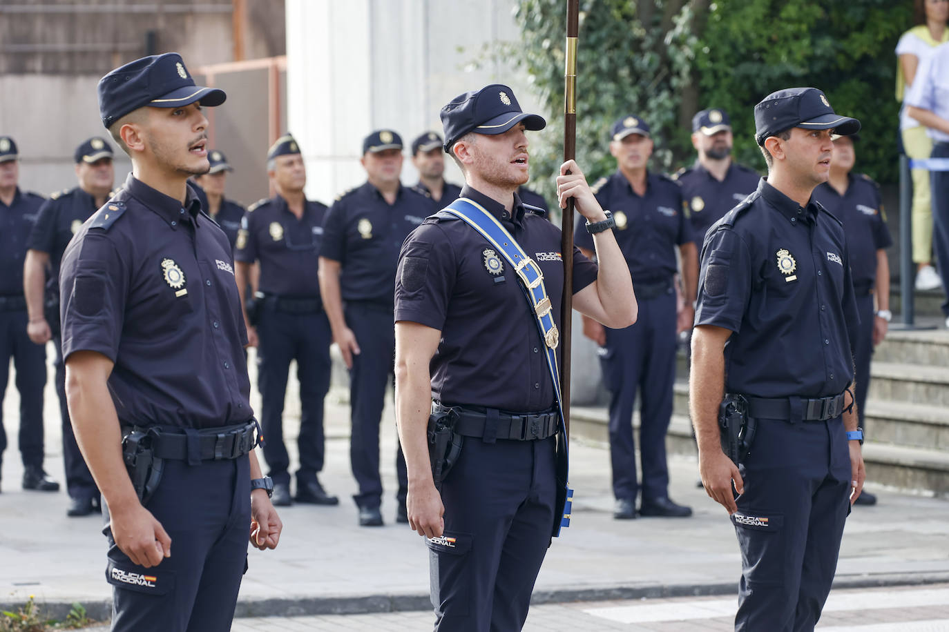 La Policía Nacional rinde honores a sus difuntos