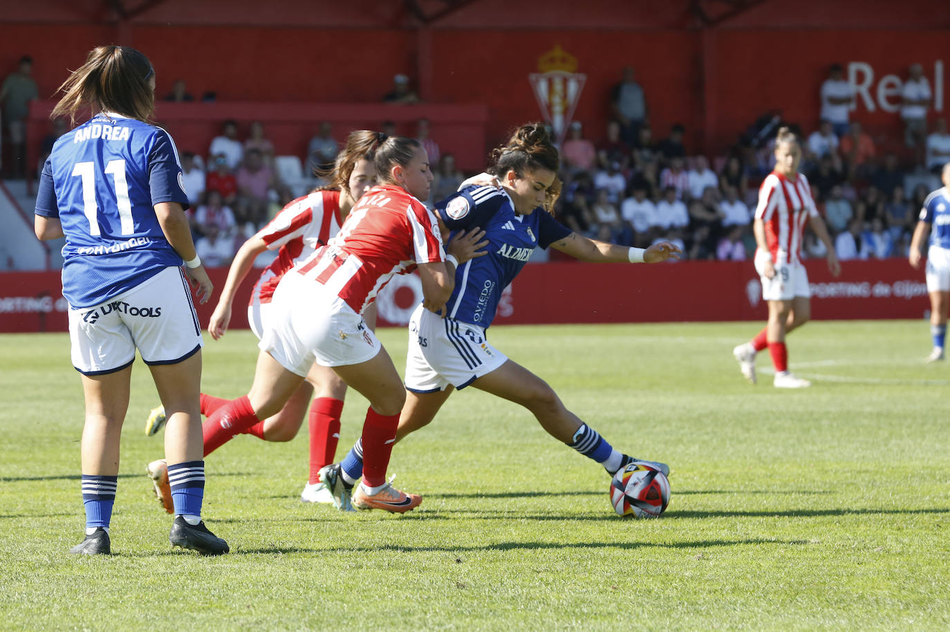 Las mejores imágenes del derbi asturiano femenino Sporting - Oviedo