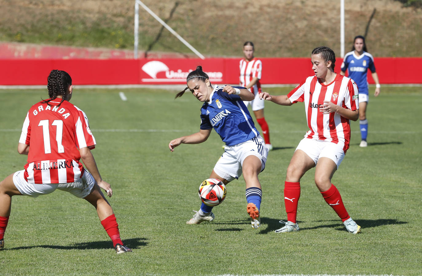 Las mejores imágenes del derbi asturiano femenino Sporting - Oviedo