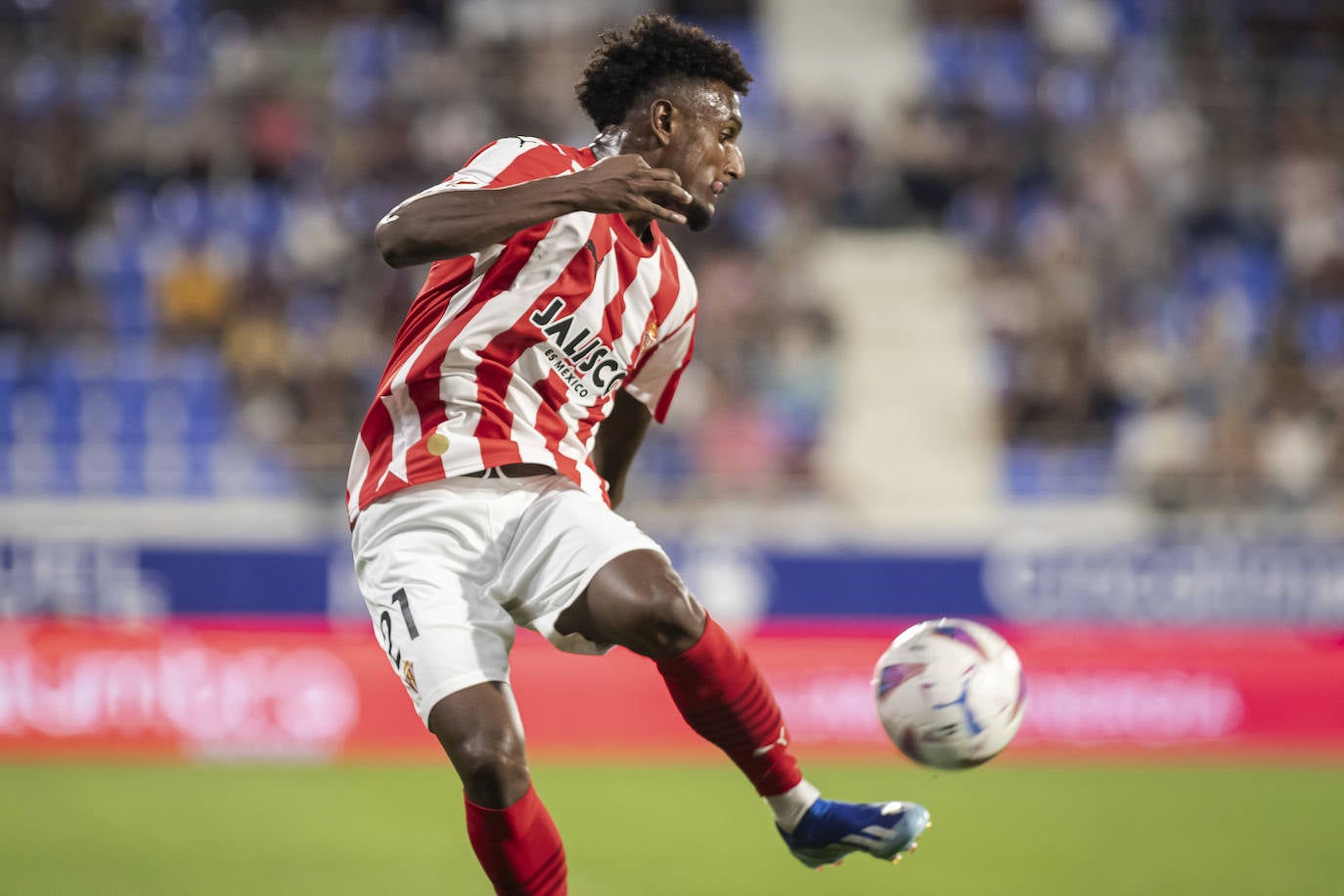 Las mejores imágenes del Huesca - Sporting