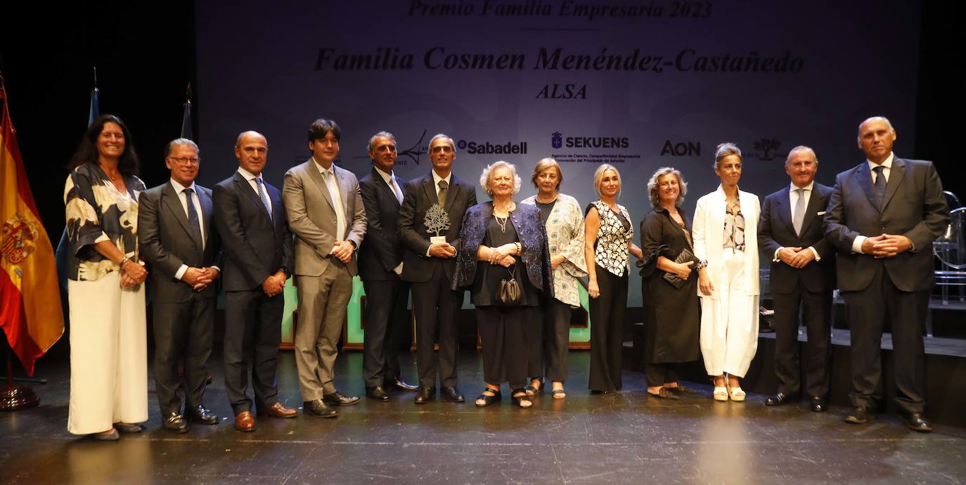 La empresa familiar rinde homenaje a «los cien primeros años de ALSA»
