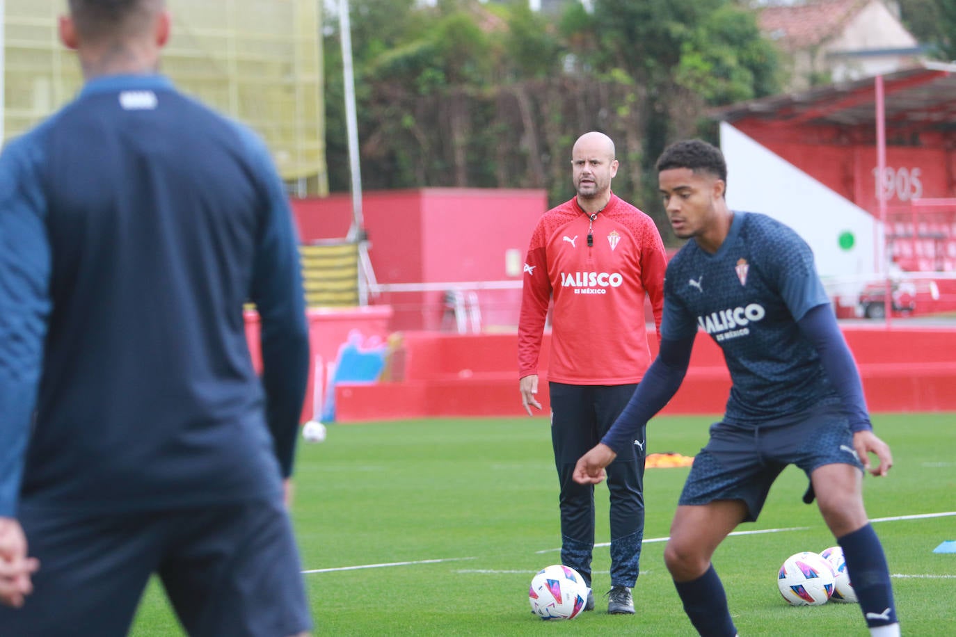 Entrenamiento del Sporting de Gijón (03/10/2023)