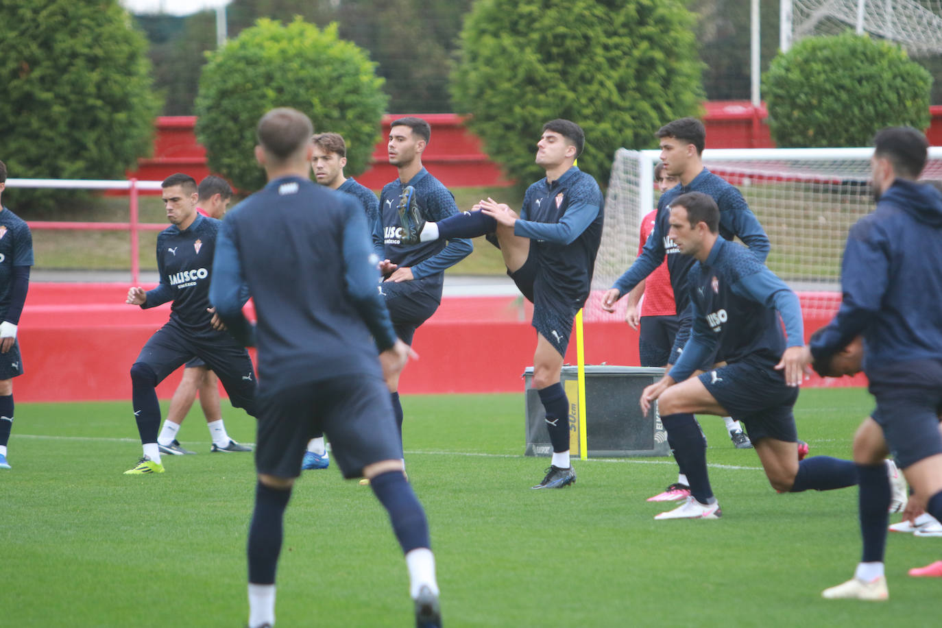 Entrenamiento del Sporting de Gijón (03/10/2023)