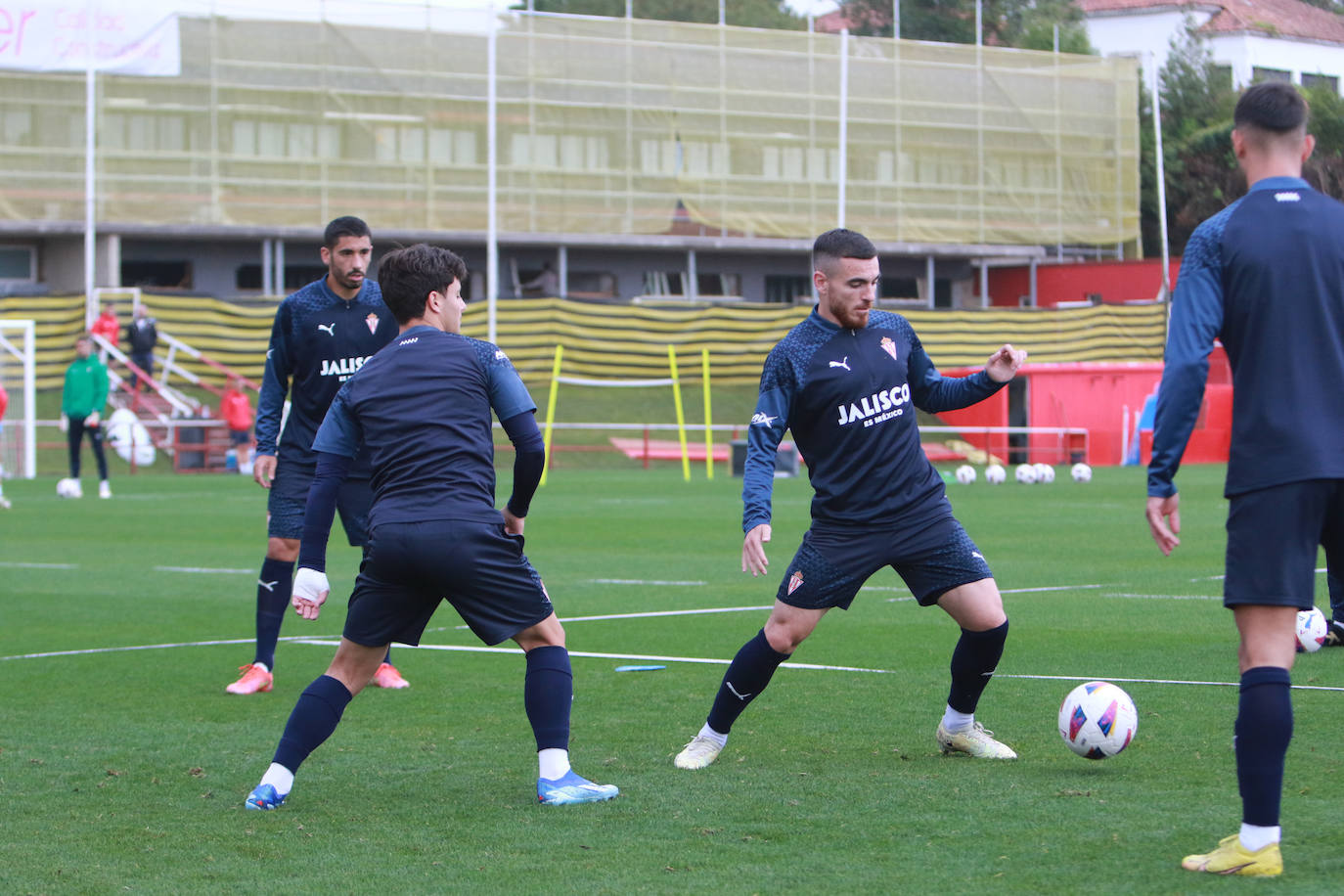 Entrenamiento del Sporting de Gijón (03/10/2023)