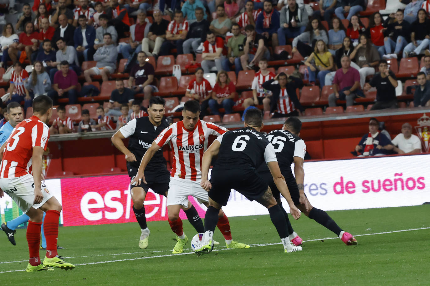 ¿Estuviste en el Sporting - Elche? ¡Búscate!