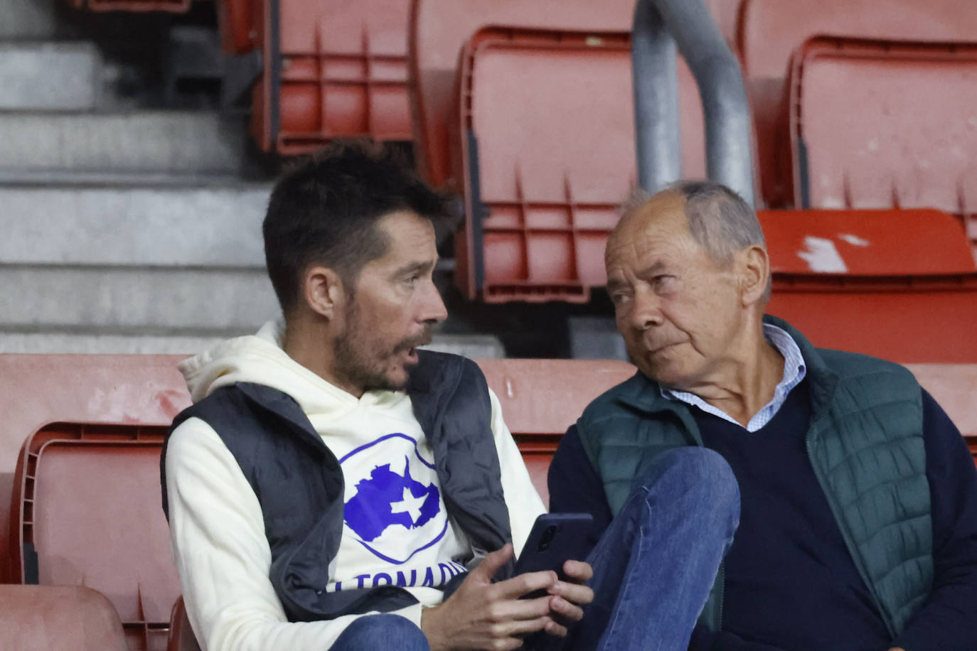 ¿Estuviste en el Sporting - Elche? ¡Búscate!