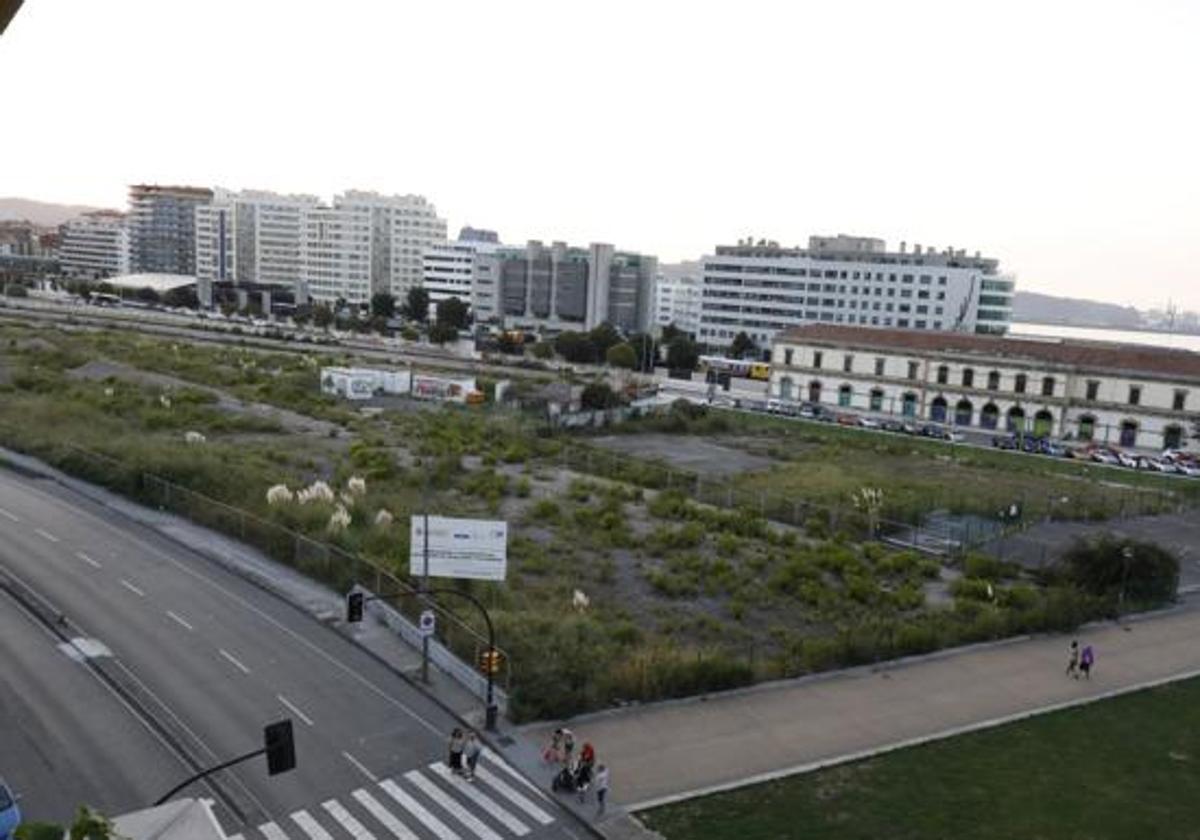 Adif inicia las catas en los terrenos de la futura estación intermodal en Gijón