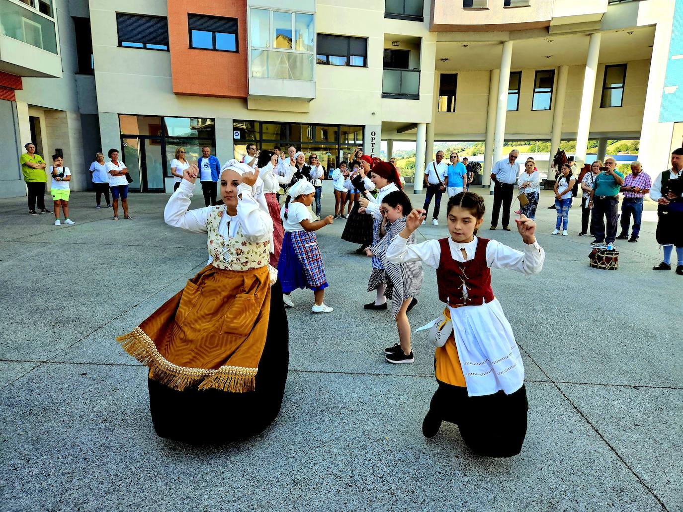 Recreación histórica en Tineo del homenaje al general Riego