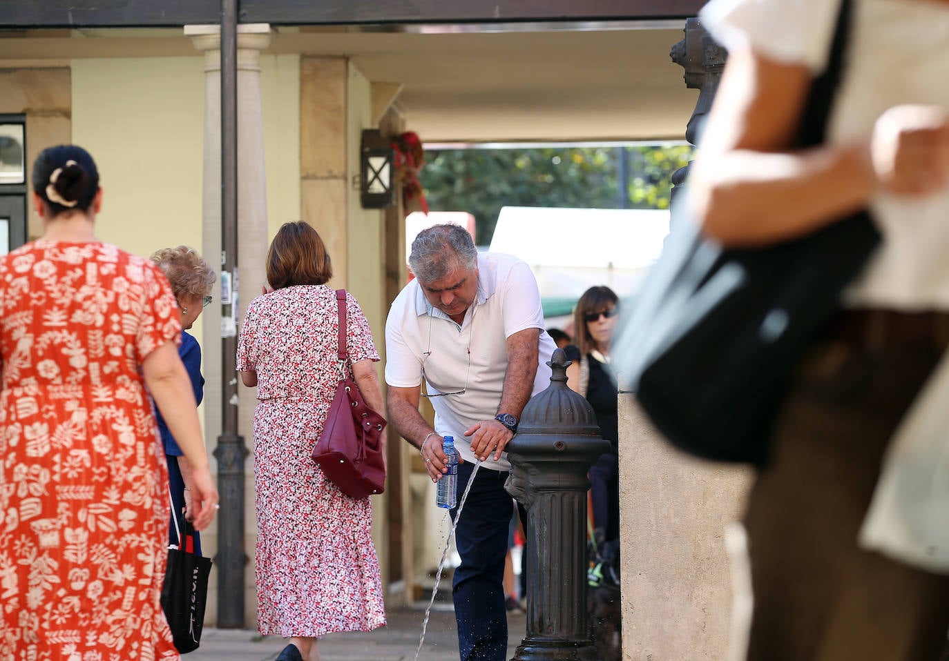 Paseos y playas y terrazas llenas: las imágenes de la jornada de calor en Asturias en pleno octubre