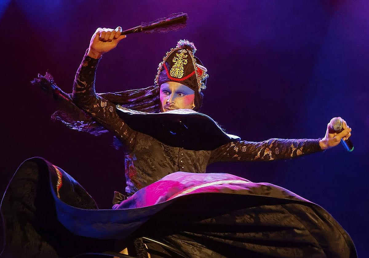 Rodrigo Cuevas, en un concierto en Gijón.