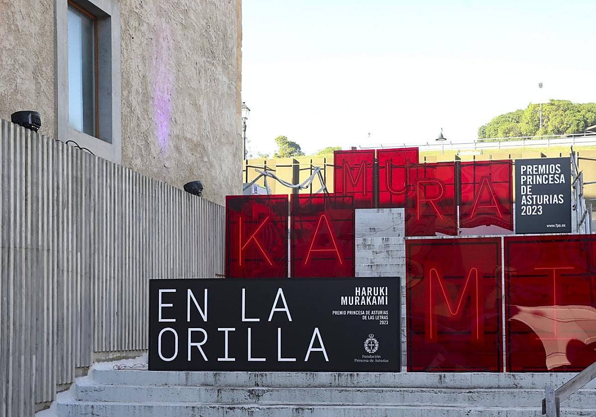 Tabacalera suena a música fabril y conventual para abrirse a Murakami