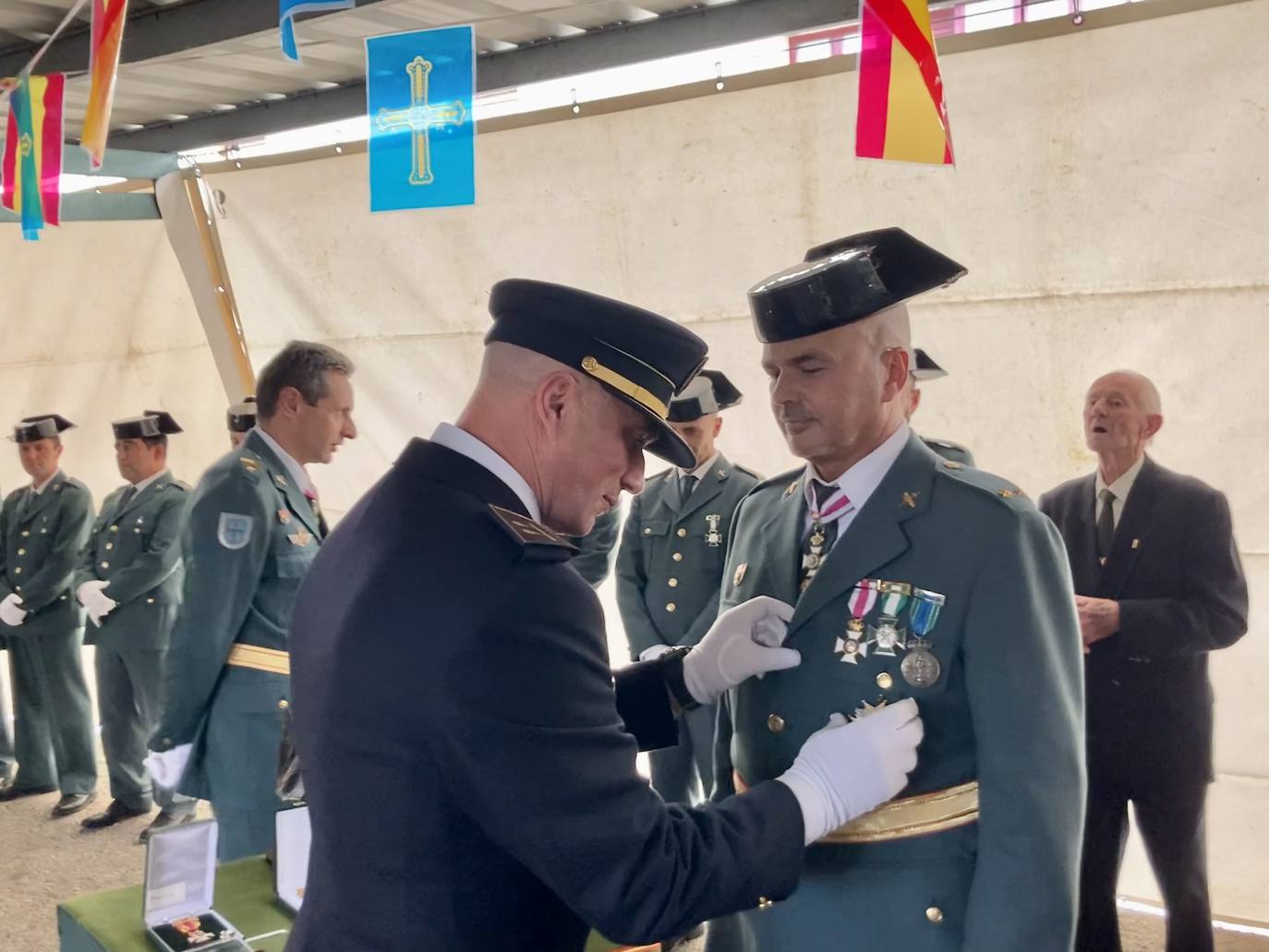 Así ha sido la celebración de la Guardia Civil por su patrona en Luarca