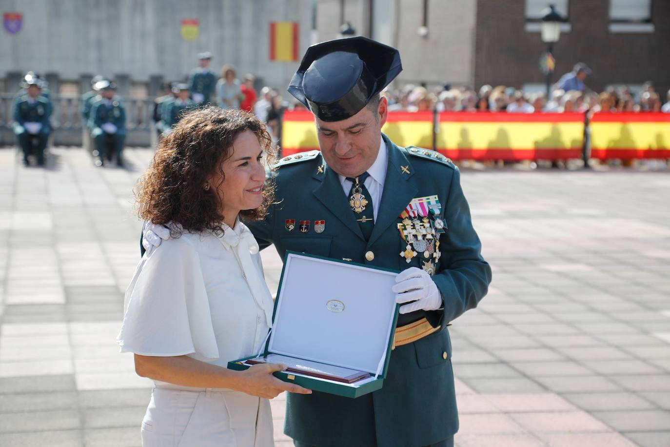 Oviedo homenajea a Dámaso Guillén en la festividad del Pilar