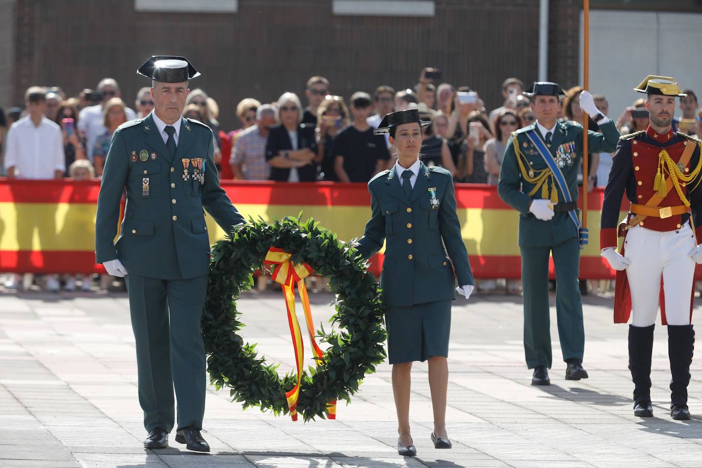 Oviedo homenajea a Dámaso Guillén en la festividad del Pilar