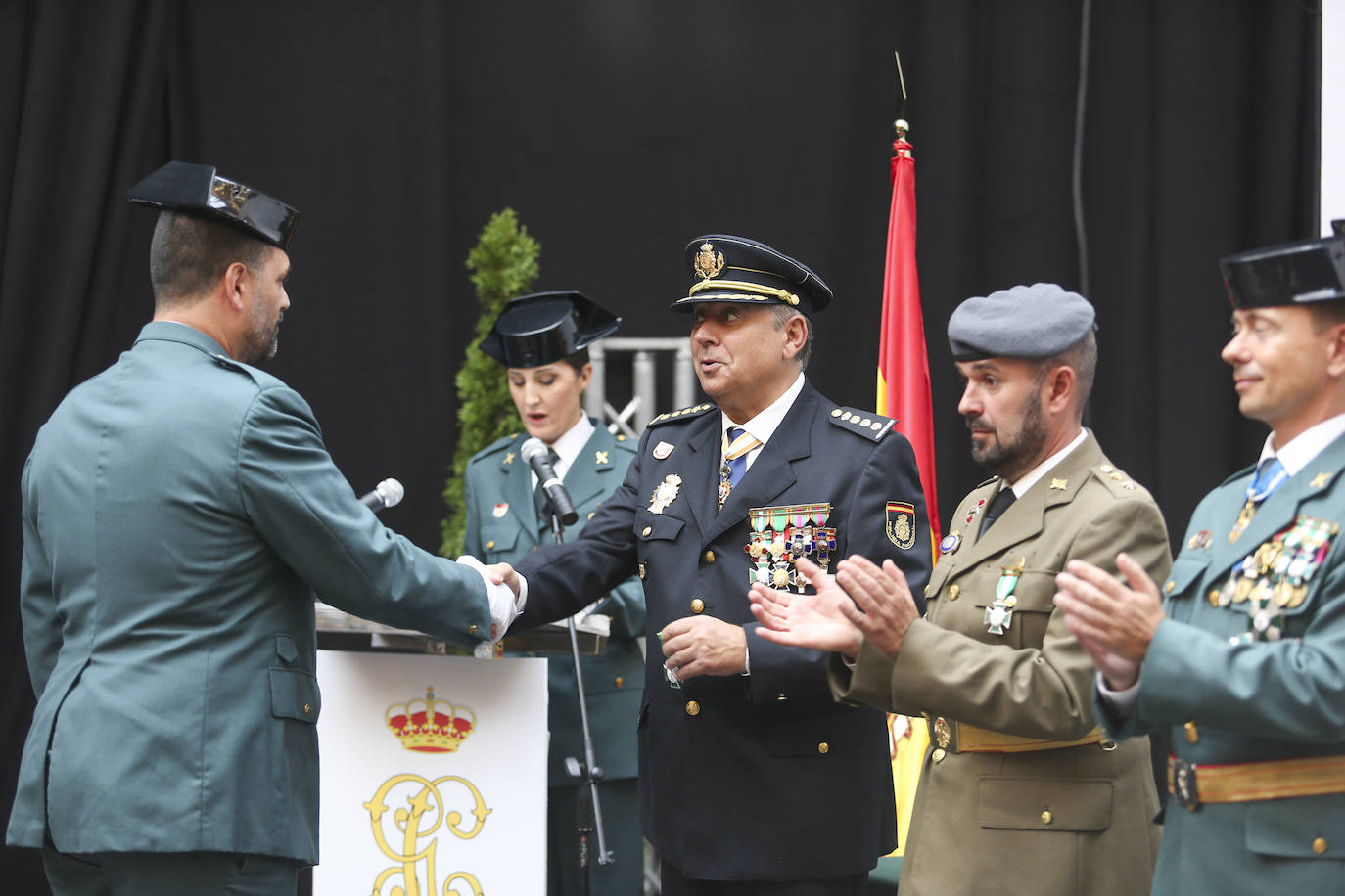 Honores y reconocimientos en Gijón por la patrona de la Guardia Civil