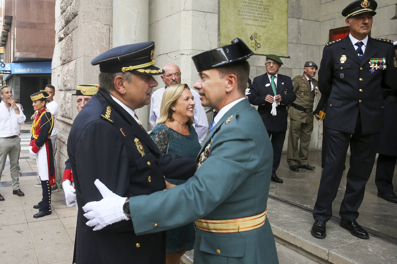 Honores y reconocimientos en Gijón por la patrona de la Guardia Civil