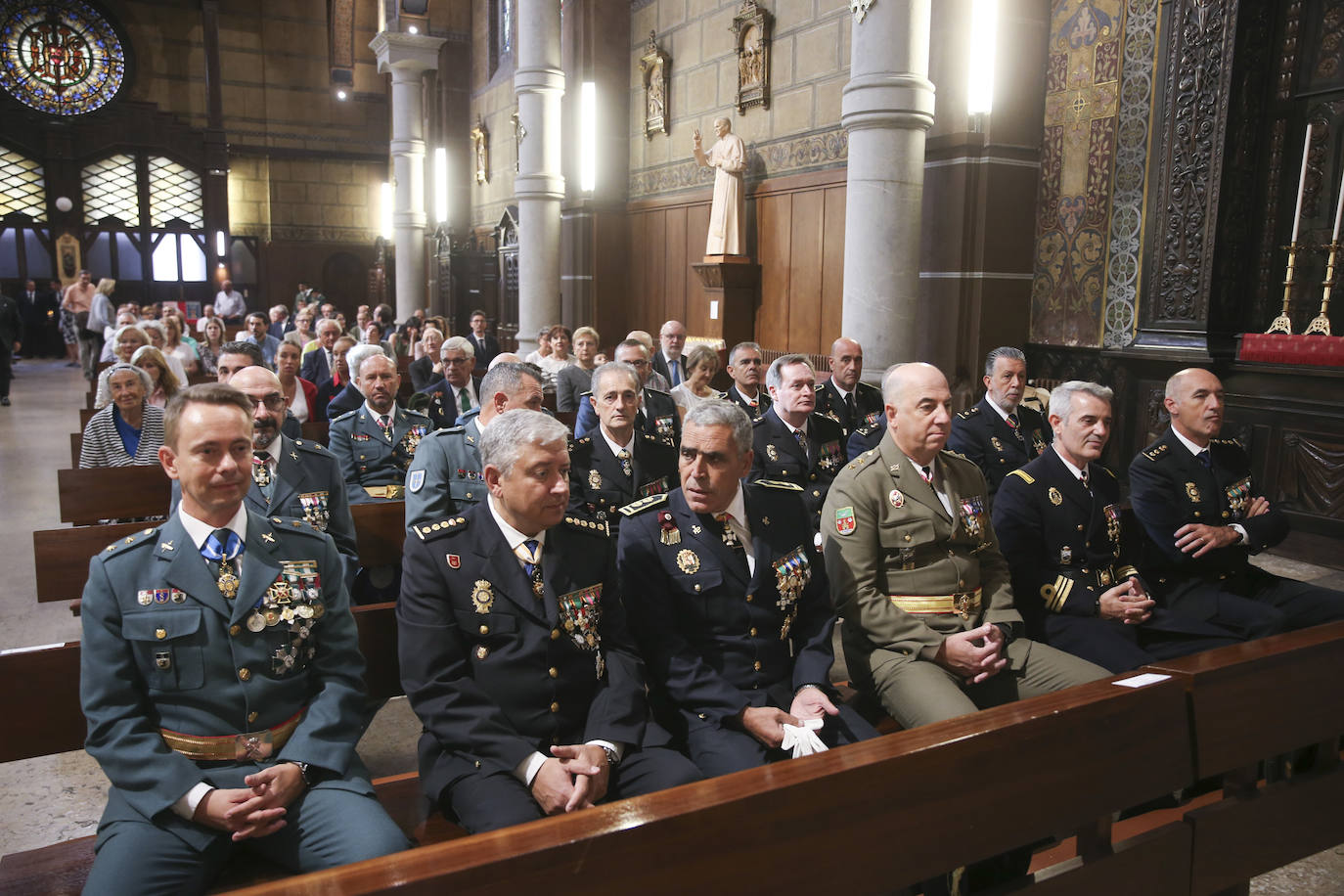 Honores y reconocimientos en Gijón por la patrona de la Guardia Civil