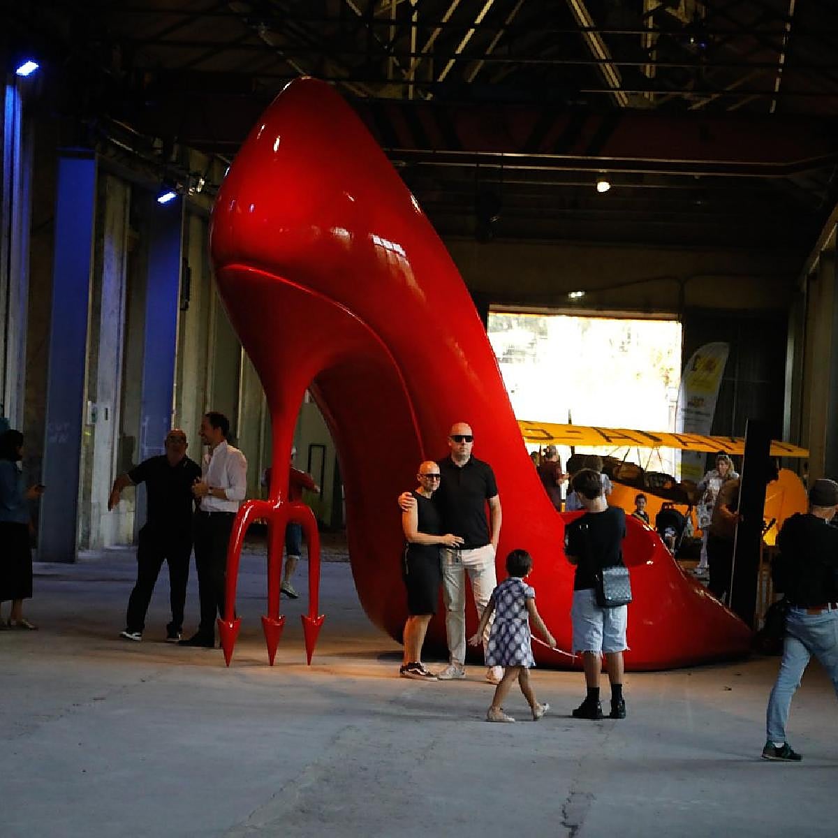 La Vega abre a ritmo de 'Dancing Queen'