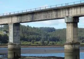 Puente de Vegadeo, que será mejorado.